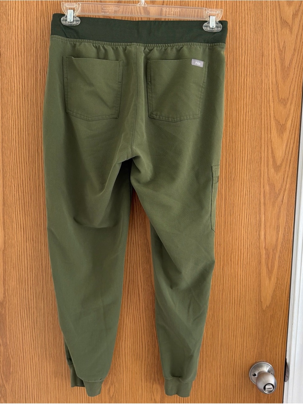 FIGS Women’s S Petite Zamora Scrub Joggers Dark Olive Green Technical Collection - Picture 2 of 7